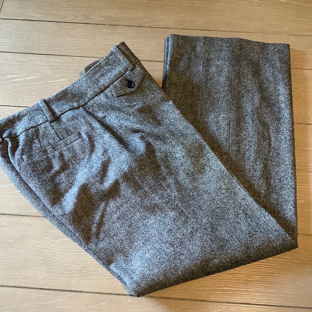 Ann Taylor woman grey trouser pants
